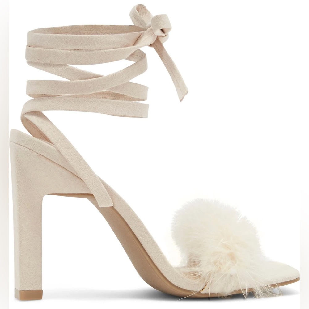 White Feathered Women's Heels (6.5 US)